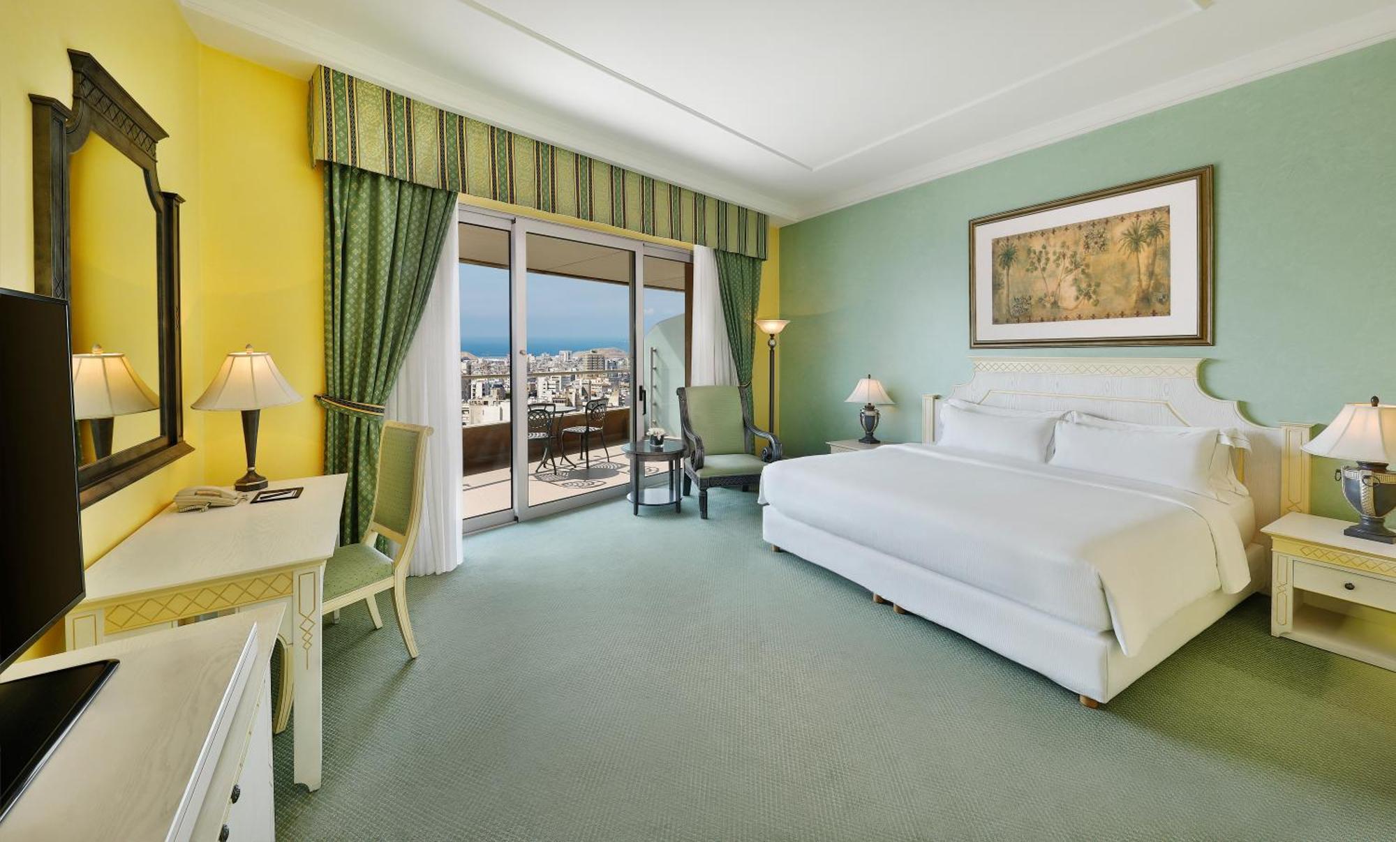 Al Habtoor Grand Beirut Hotel Екстериор снимка