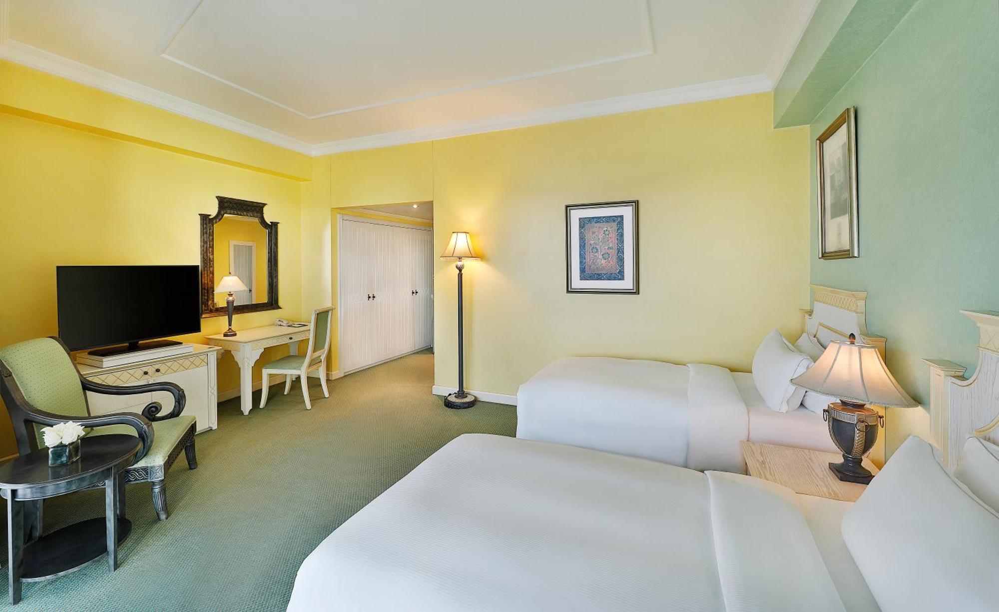 Al Habtoor Grand Beirut Hotel Екстериор снимка
