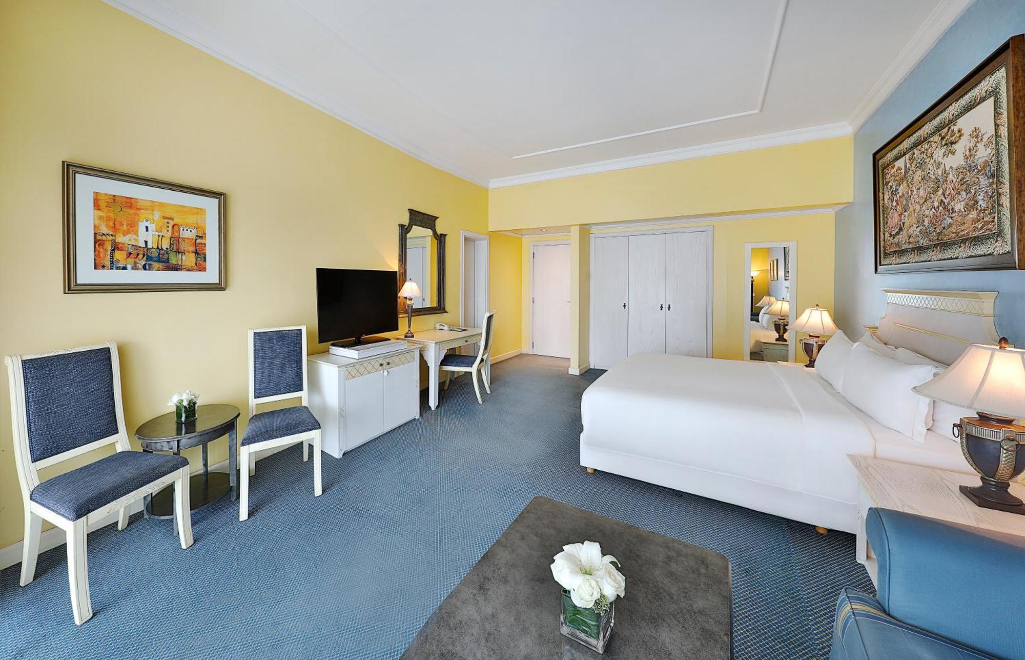 Al Habtoor Grand Beirut Hotel Екстериор снимка