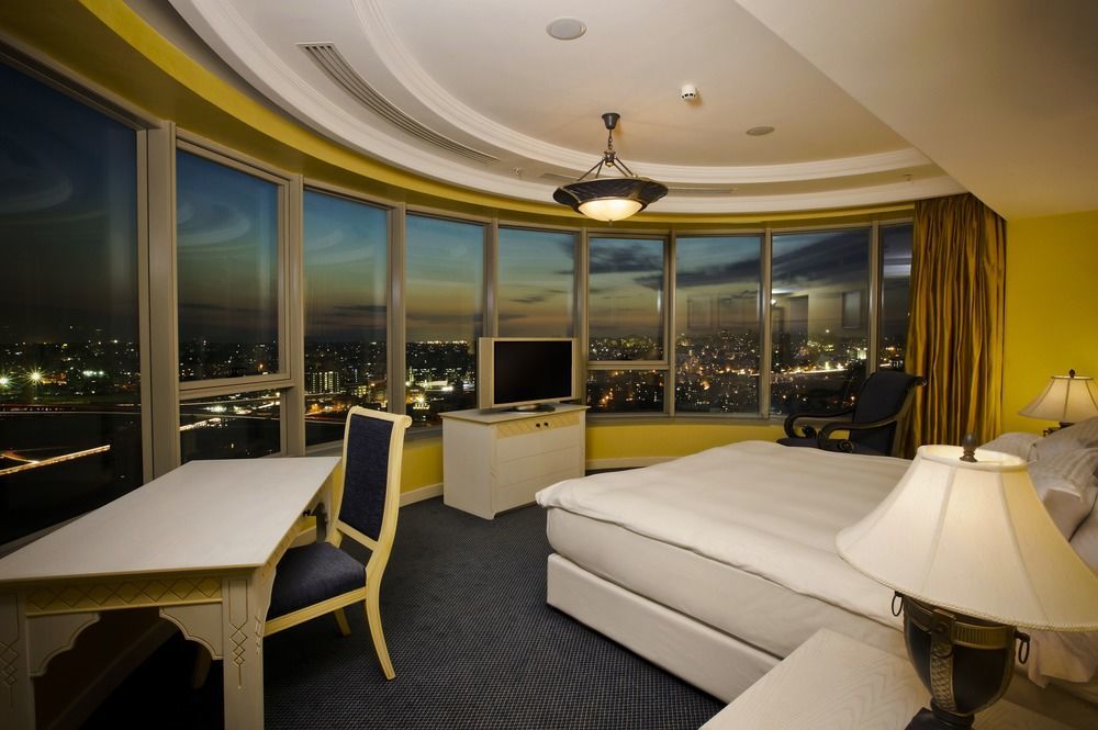 Al Habtoor Grand Beirut Hotel Екстериор снимка